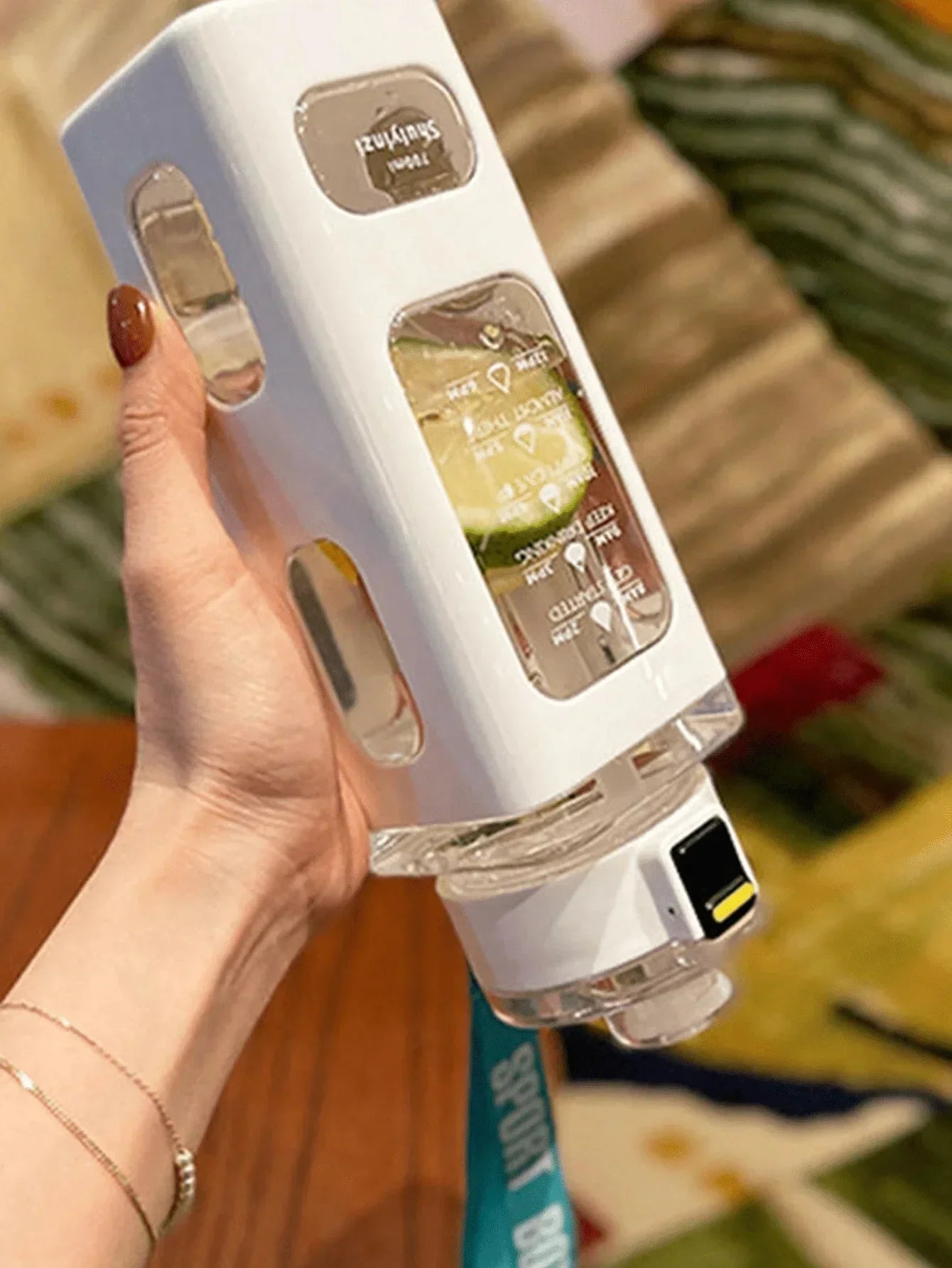 700/900ml Sports Water Bottle – Portable Straw Cup for Outdoors - EMLANOOR